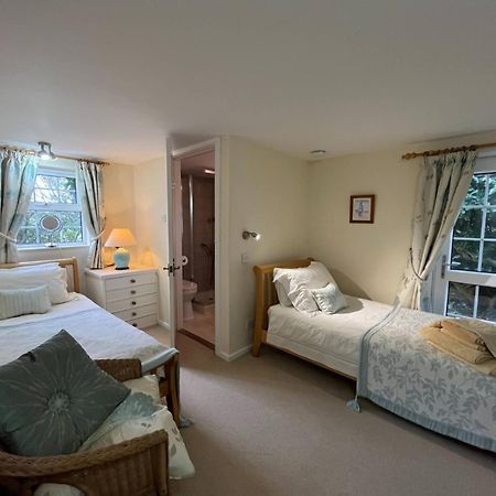 Clos De Vaul Creux Sark Room photo